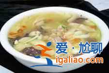 山药炖鸡汤？