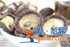 香菇炖鸡汤的做法？