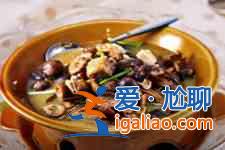 鸡肉炖蘑菇？