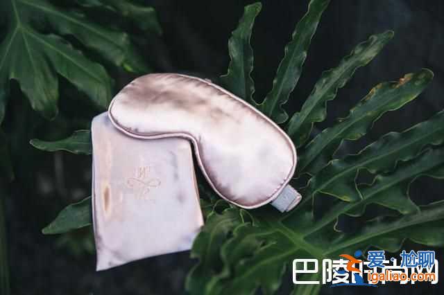 林心如婚前办闺蜜单身趴 感谢姐妹：爱你们？