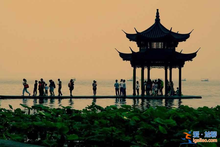 去诗词中的美丽景点旅游吧！？