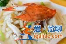 梭子蟹炒年糕的做法？
