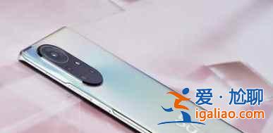 华为nova8pro屏幕变黑白如何解决？