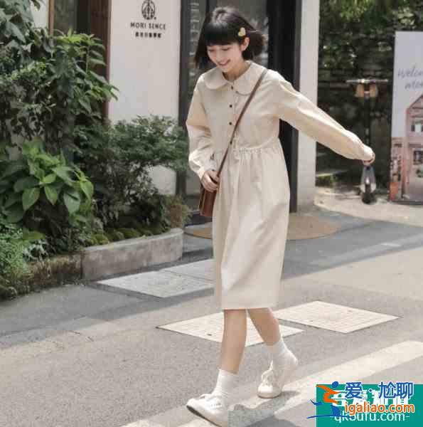 合身的衣服能够显得人更加精神 裙子腰围小了可以改大吗？