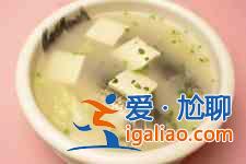 鲫鱼豆腐汤的做法？