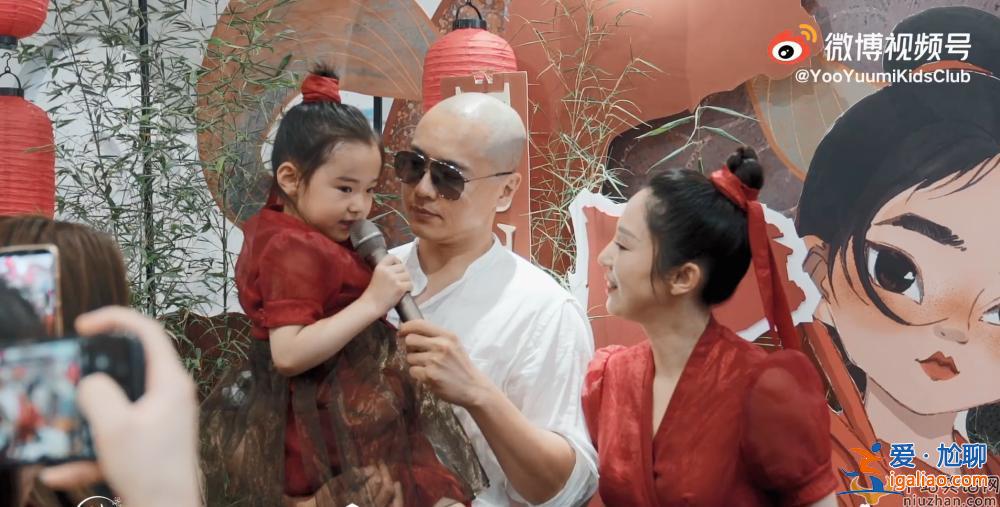 董璇为小酒窝庆祝五岁生日 高云翔低调现身
