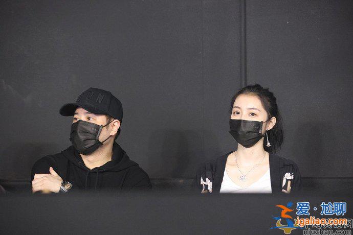 潘玮柏与妻子宣云互晒照片暗暗撒狗粮 宣云宽松打扮疑似怀孕？