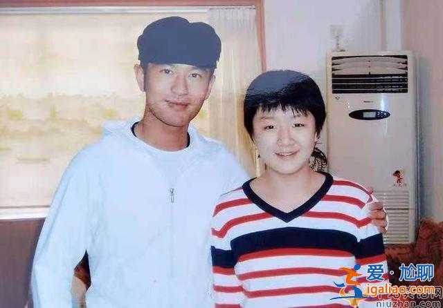 黄晓明微博发文庆祝陈梦夺冠 梦幻联动！