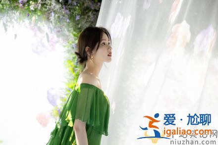 尹正陈都灵恋情疑似曝光 两人现身同一酒店