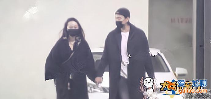 又是姐弟恋？于小彤与女子牵手逛街疑似新恋情曝光