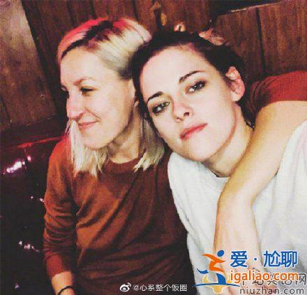 克里斯汀斯图尔特与女友订婚 《暮光之城》女主找到真爱 克里斯汀斯图尔特与女友订婚 《暮光之城》女主找到真爱