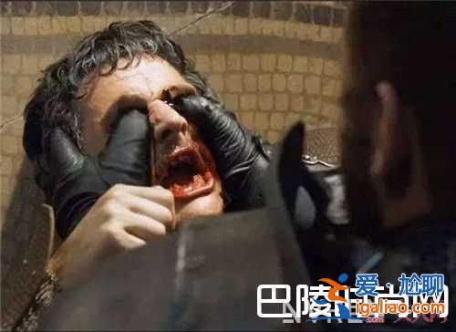 名剑收割机的铁王座 玩嗨奈德的脑袋被恶搞的小布什爆眼后的红毒蛇竟然睡着小玫瑰也怕剧透假戏假作的雪诺连？