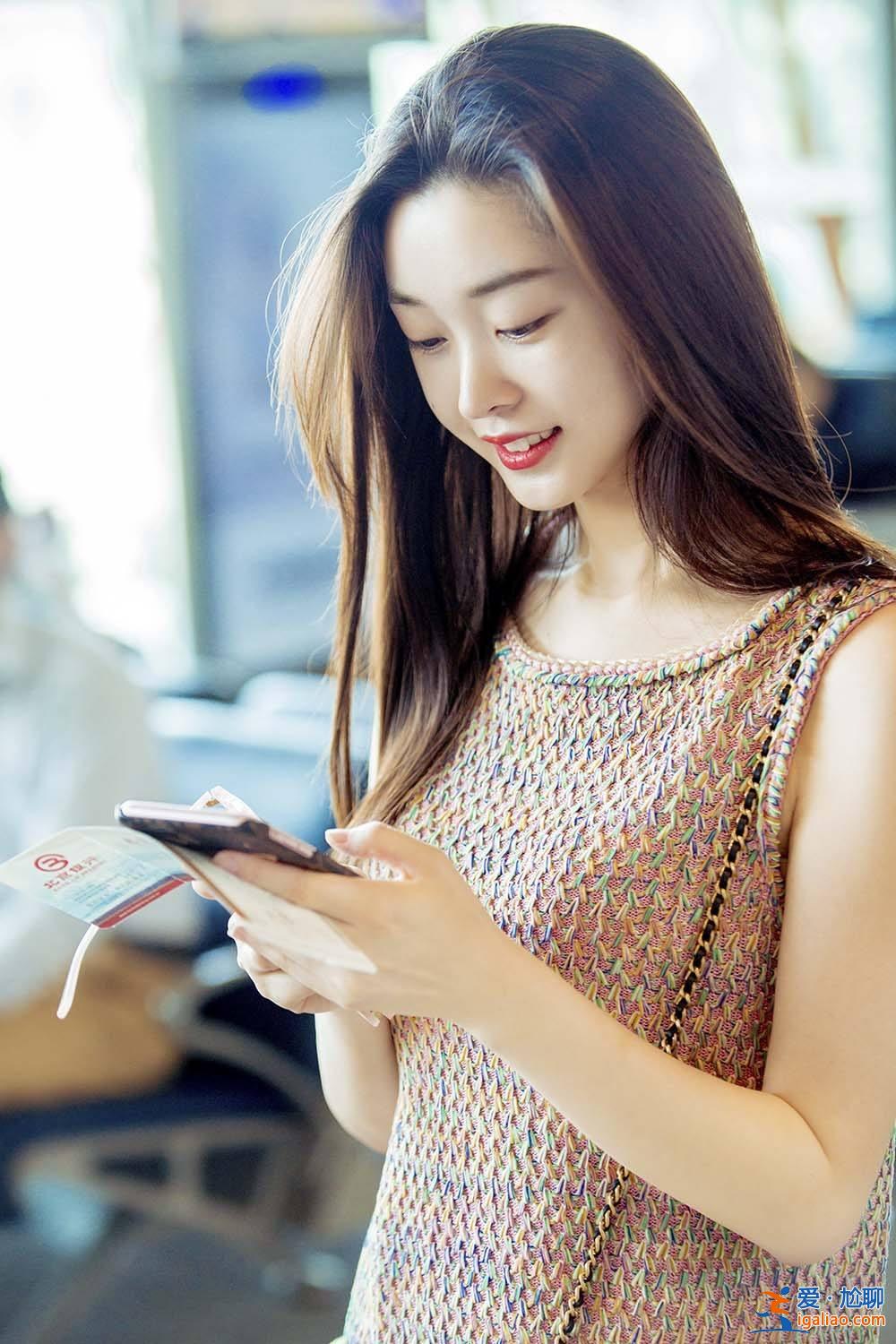 曝知名女星当小三多年，曾深夜主动给金主发浴袍照片 多细节被指宋轶