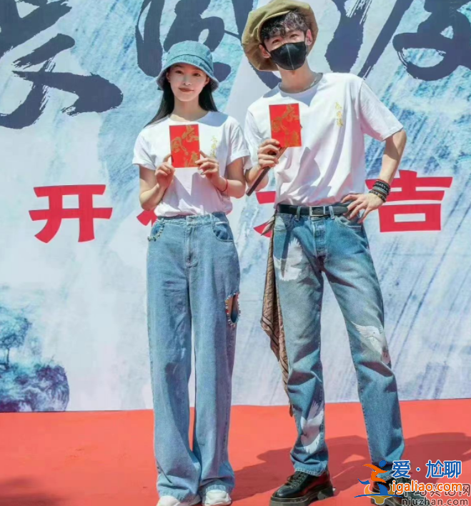 曝知名女星当小三多年，曾深夜主动给金主发浴袍照片 多细节被指宋轶