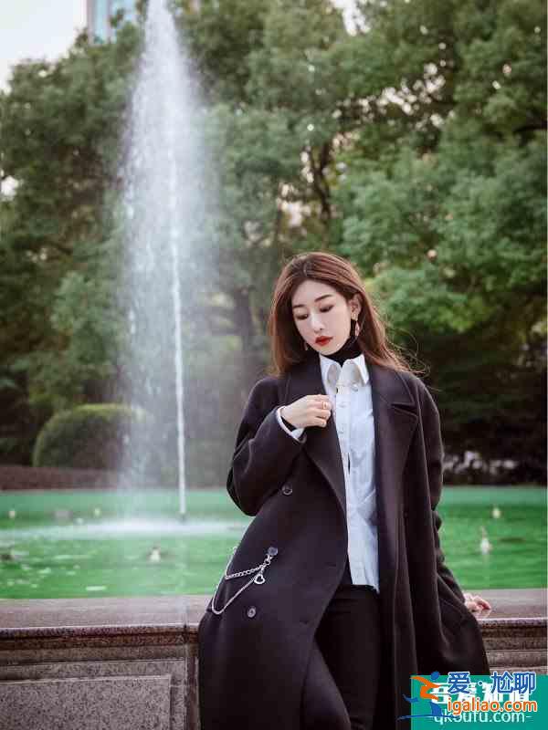 女明星全智贤同款大衣气场不够衣服来凑！？