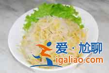 东北酸菜的做法？