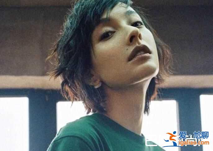 吴昕短发写真帅气撩人 吴昕和潘玮柏真的恋爱了么？