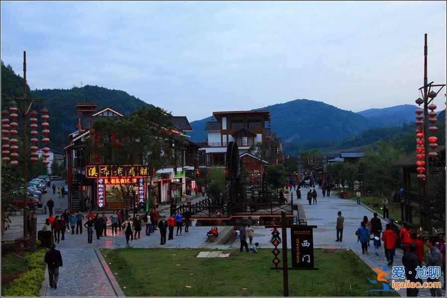 张家界自驾游路线，张家界自驾游攻略，张家界自驾游指南？