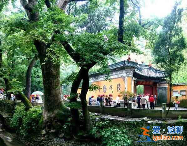 成都周边爬山的地方，推荐5个成都周边爬山好去处？