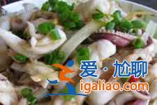 蘑菇炒鱿鱼？