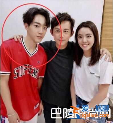 王中磊老婆和女儿逛街 王中磊女儿男友是谁？？
