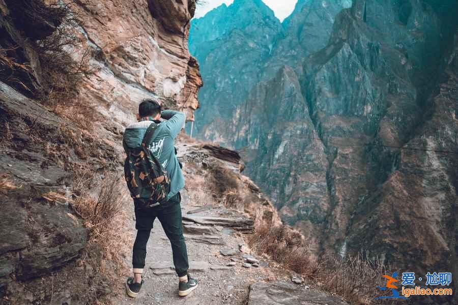丽江虎跳峡徒步路线，丽江到虎跳峡徒步注意事项，丽江虎跳峡徒步攻略？