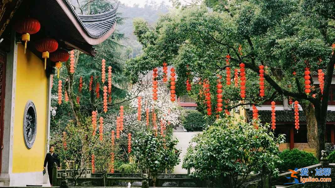 从杭州萧山机场怎么去市区，杭州萧山机场到市区有公交和地铁吗，杭州萧山机场到市区的交通指南？