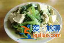 小白菜炖豆腐的做法大全？