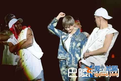 李宇春示爱歌迷 李宇春2017演唱会将启动？