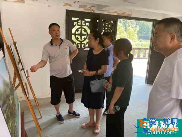 电影《红旗飘飘》主创巴中采风 不畏酷暑深入革命老区？