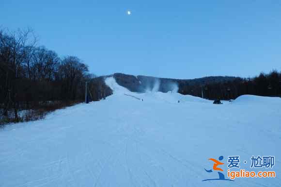 二龙山滑雪场游玩攻略，二龙山滑雪场出游秘籍？
