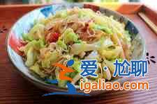 圆白菜炒粉丝的做法？