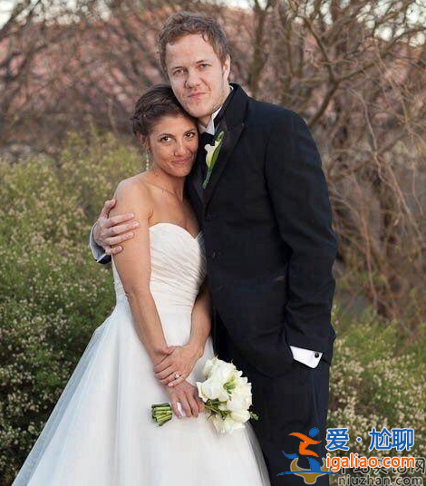 美国梦龙Imagine Dragons摇滚乐队主唱宣布离婚 网友遗憾：多幸福的一对啊！