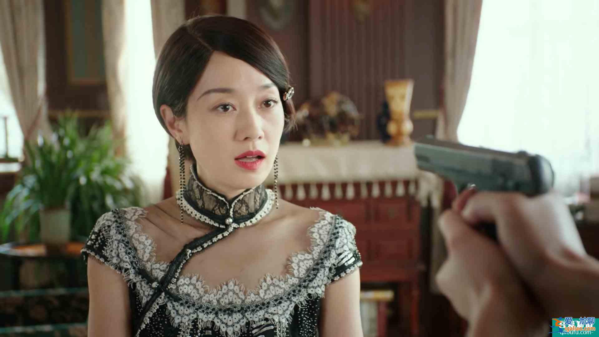 《旗袍美探》大结局：苏雯丽为救素芸死里逃生，罗秋恒放弃升职？