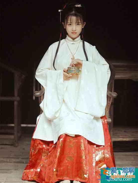 《琉璃》女主古装太可了，一套汉服几百到几万，上身简直太仙了？