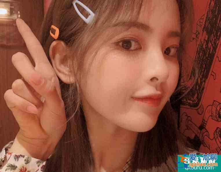杨超越的《仲夏满天心》遇冷，为什么锦鲤光环不灵了？？
