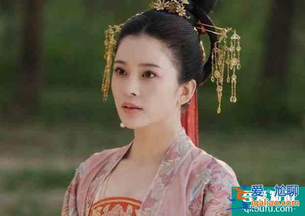 《长安诺》女主被骂丑，和成毅不像情侣，CP感不如初遇夫妇？