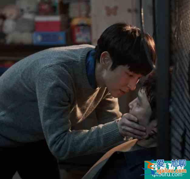 韩剧《恶之花》：即使在恶意笼罩的地方，也能开出花朵？