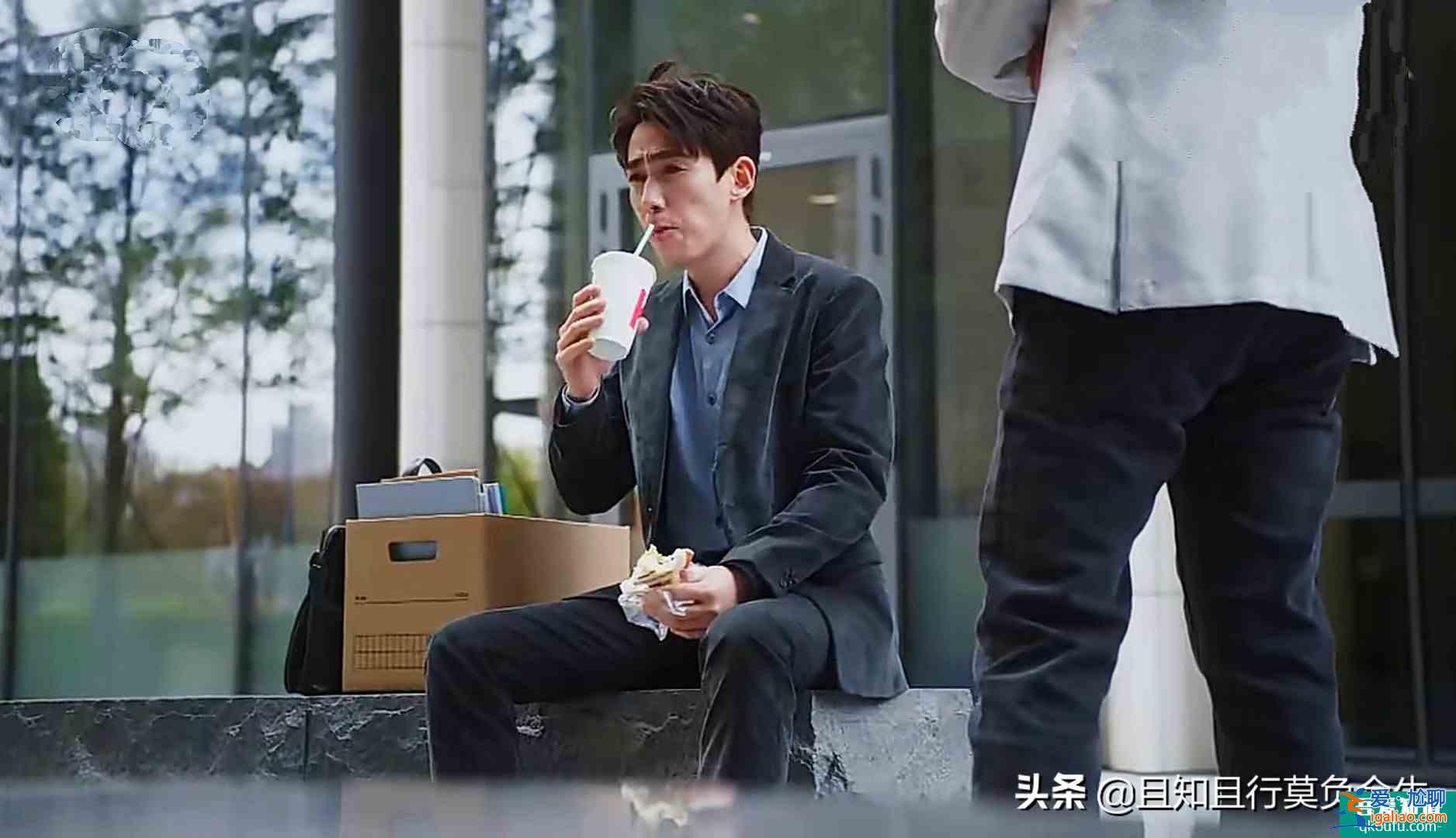 《亲爱的自己》陈一鸣求职年薪40万到30万，原来生活比想的难？