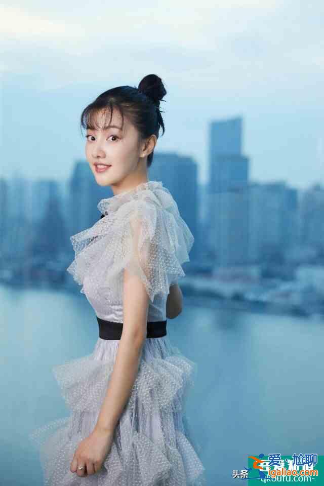 平凡的荣耀:孙栾秋李诗妍原来是“同学”，学渣和光头少女？