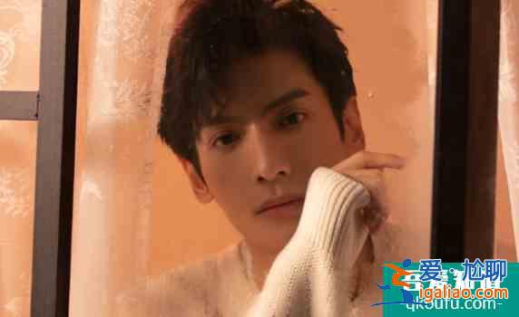 《半是蜜糖半是伤》预告首发，罗云熙白鹿主演，角色照超养眼追了？