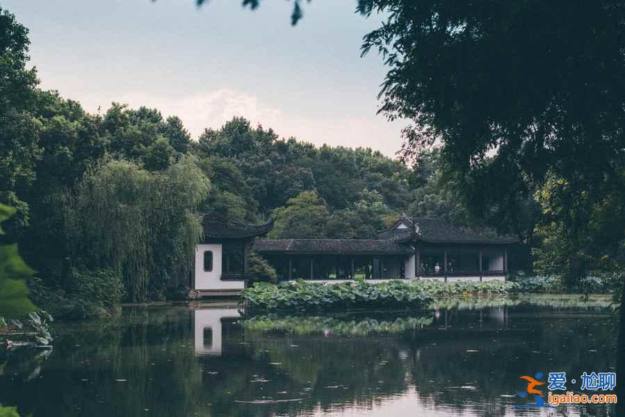 杭州西湖十大景点是什么，杭州西湖有哪些景点，杭州西湖著名的景点？