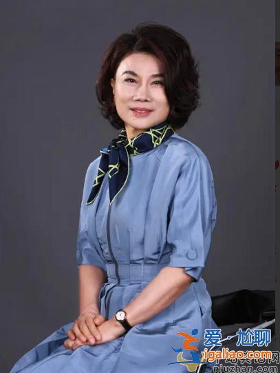 董明珠怎么了？暴瘦成锥子脸判若两人 与孟羽童合照好似母女