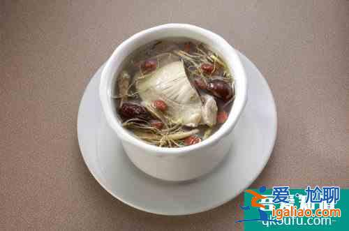 清热解暑：冬瓜海带排骨汤做法？