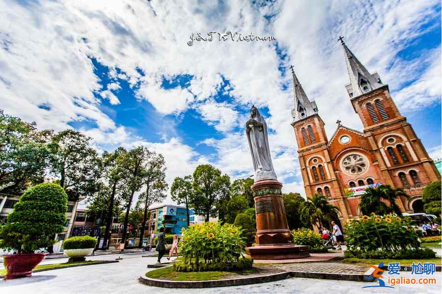 去越南玩带美元合适还是人民币，越南旅游的消费水平？