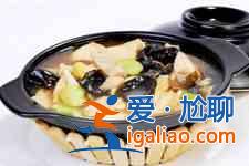 黑木耳烧豆腐？