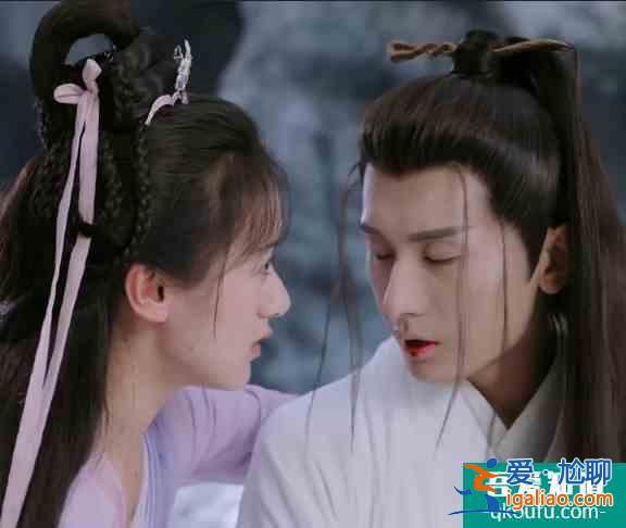 《琉璃》原著中柳意欢为好色之徒，青龙是女的，而司凤为璇玑备胎？