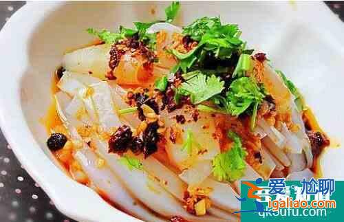 成都特色小吃有哪些？担担面、钟水饺和川北凉粉等？