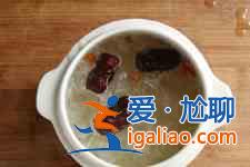 银耳红枣汤的做法? 银耳红枣汤的做法?