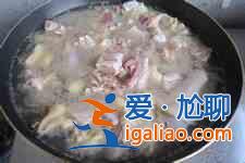 竹荪炖鸡的做法？